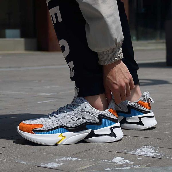 

flying woven men's running shoes trendy fashion sports shoes dad wear-resistant breathable height increasing mens sneakers