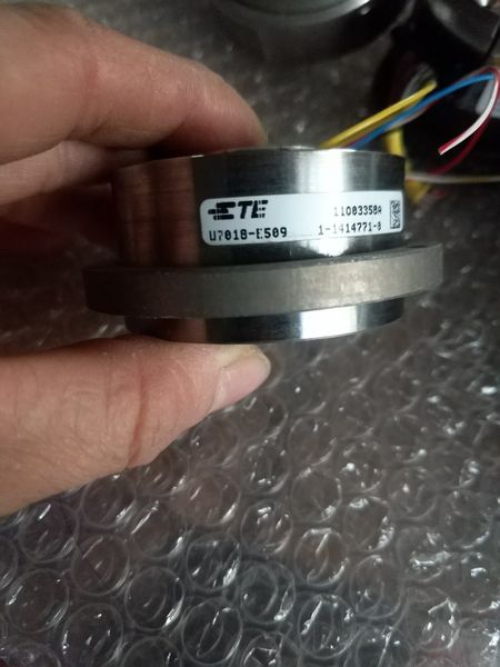 

100% испытала работу идеально подходит для энкодера te u7018-e509 / 6fx2001-3jc22-3dao id 1088736-53 / 6fx2001-3jc04-1dao id 734 637-51