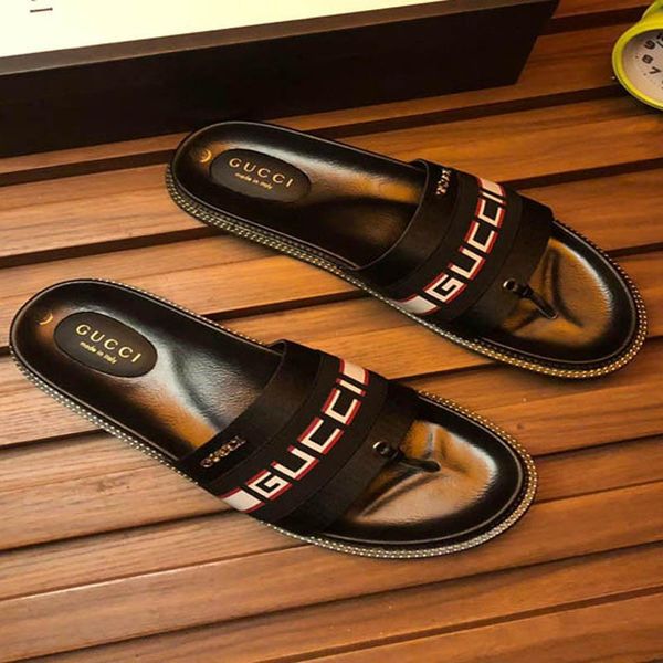 

Летние сандалии на толстой подошве в помещении и на открытом воздухе. Главная Сан