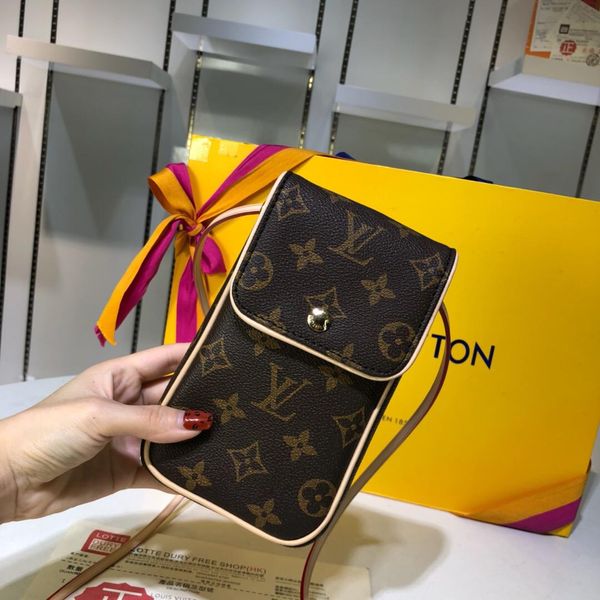 

selling leather chain bag, fashionable handbag for men and women gift model: m42582 size:11-18-3.5cm 2424