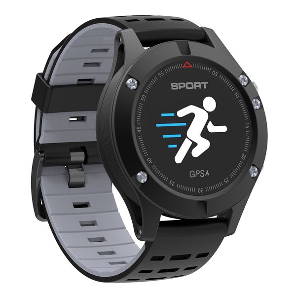 smartwatch with heart rate monitor and gps