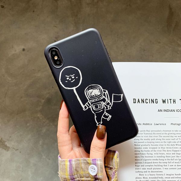 

iphone case astronaut дизайнерский бренд телефон дела моды крышка для iphone x xs max xr 7/8 6 6s plus защитная крышка оптовая b103649v
