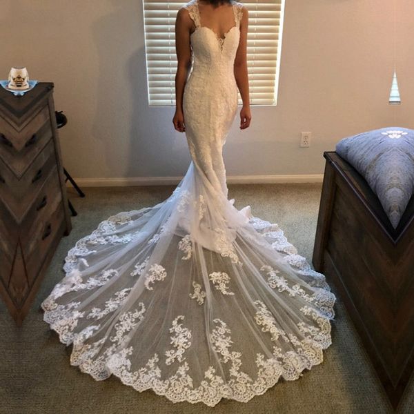 

new design princese mermaid wedding dresses custom made appliques lace wedding gown long train open back wedding dress, White