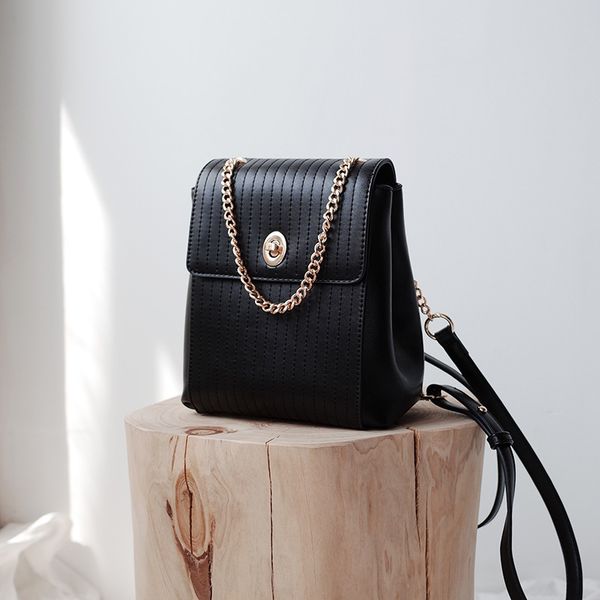 

2020 neww handbag car suture versatile and amazing shoulder bag school bag messenger bags