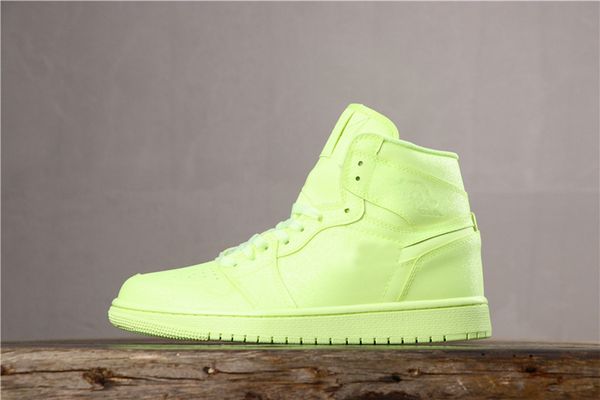 

2019 new 1 high og mens basketball shoes reflective light fluorescent green ah7389-700 baskets de marque 1s designer trainers baloncesto, White;red