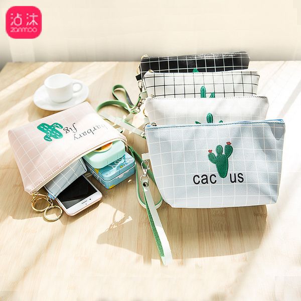 

0714 selling green cactus pu cosmetic bag receive large volume waterproof bag hand