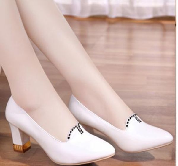 

women's shoes in spring and autumn high coarse heel pointed end @32, Black