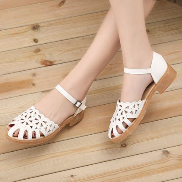 

sandals female fairy wind 2020 summer new hollowed out baotou wild students small fresh gentle thick with soft sister shoes, Black