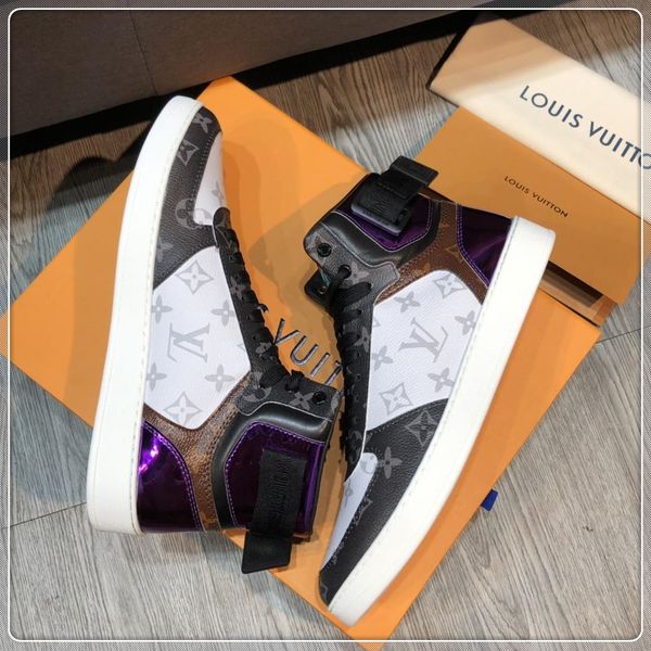

2019 new men's casual shoes, leather material, luxury designer men's outdoor travel shoes original box