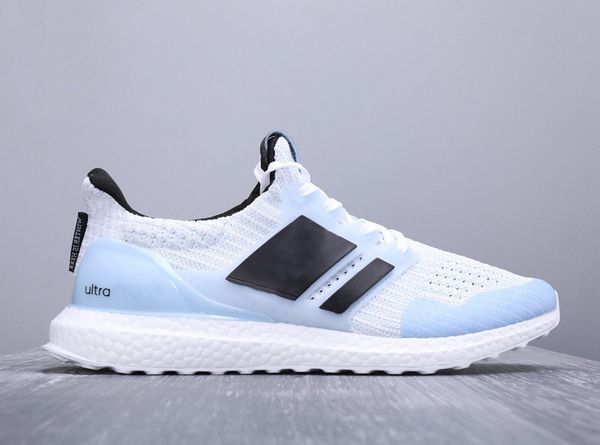 Nike Odyssey React VS Adidas Ultraboost St Pantip