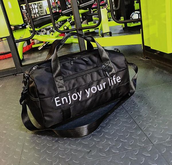 

2020 men travel bag women yoga package fashion oversize handbags large capacity shoulder bags ph-rg2061739