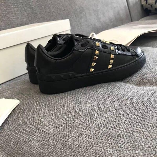 

classic sports shoes male woman platform riveted white shoes in spring and autumn of luxury designer leather flat soled casual t01, Black