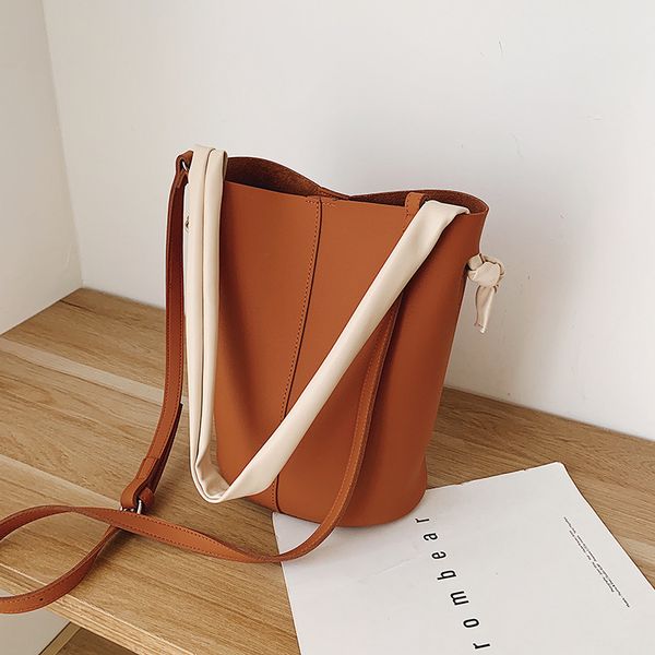 

western style pu big size women bag over the shoulder new arrivals double straps bucket bag black color crossbody bags for women