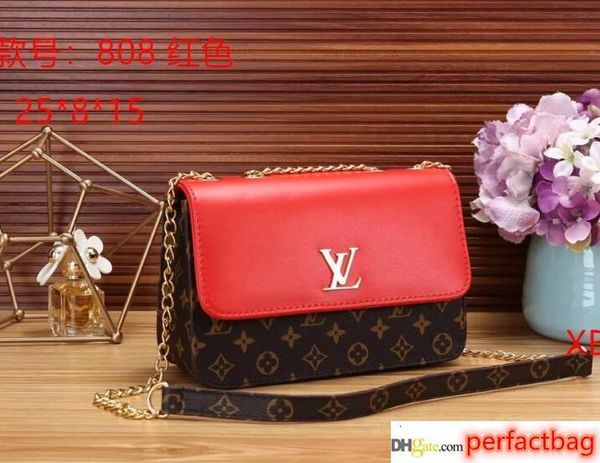 

918 high-quality traveling bags for men and women, handbags, shoulder bags, wallets, cards, fashion bags, retro bags