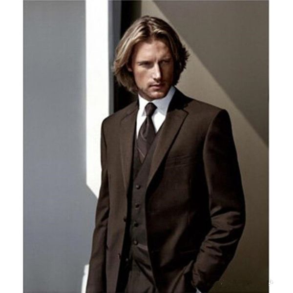 Новая модная Две кнопки Chocolate Brown Groom Tuxedos Нотч Groomsmen Шафер Костюмы мужские свадебные костюмы (куртка + брюки + жилет + Tie) 409