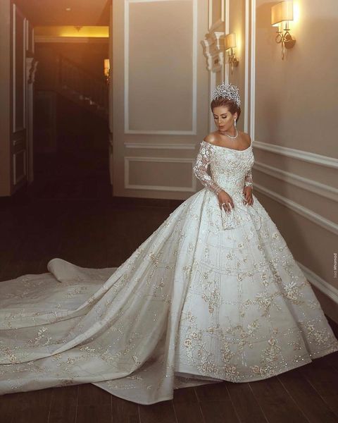 

luxury lace appliqued sequined satin beaded off shoulder wedding dresses vintage princess ball gown saudii dubai arabic bridal gown cph020, White