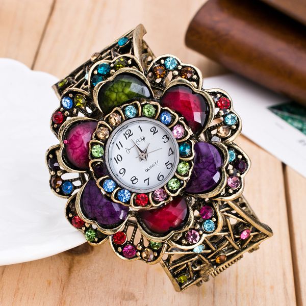 

beautiful fashion women bracelet watch ladies watch casual round analog quartz wrist bracelet for women clock, Slivery;brown