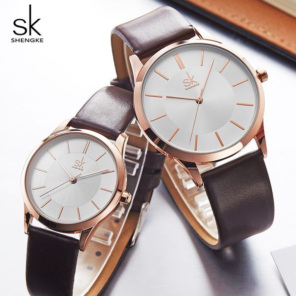 Shengke moda pelle donna uomo coppia orologi set quarzo di lusso donna orologio da polso maschile nuovo regalo per il giorno della donna # K8037