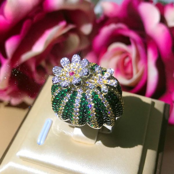 

turn the opening ring inset with green zircon colored flower cactus opening ring for the woman, Golden;silver