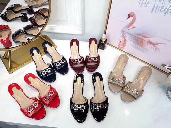 

new high-end brand summer ladies sandals leather women's sports and leisure thick with slippers 35-40 yards ing, Black