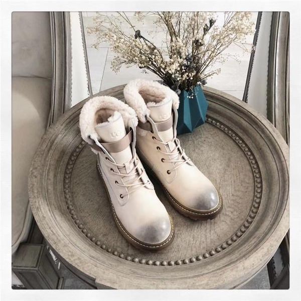 

new high-end brand martin boots women's british style thick bottom snow boots plus velvet wild flat short motorcycle boots, Black