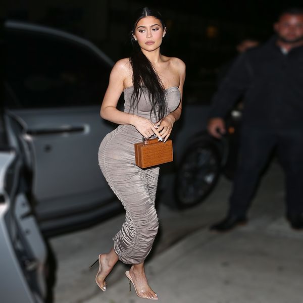 

chic kyliejenner clingy maxi dress 2019 new strapless ruched skintight long dress designer fancy asymmetric hem gown, Black;gray