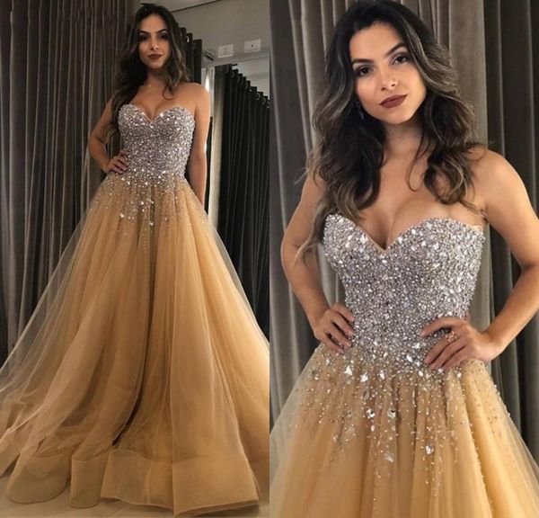 

Gold Prom Dresses 2019 Crystals Beaded A Line Long Formal Evening Dress Sweetheart Tulle Pageant Gowns Cheap Vestidos de fiesta
