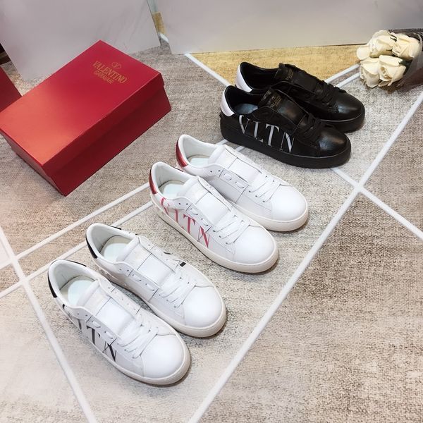 

2019 new men 039 and women 039 leather graffiti low to help red rivet hoe tenni ca ual hoe fa hion port rivet hoe original bo