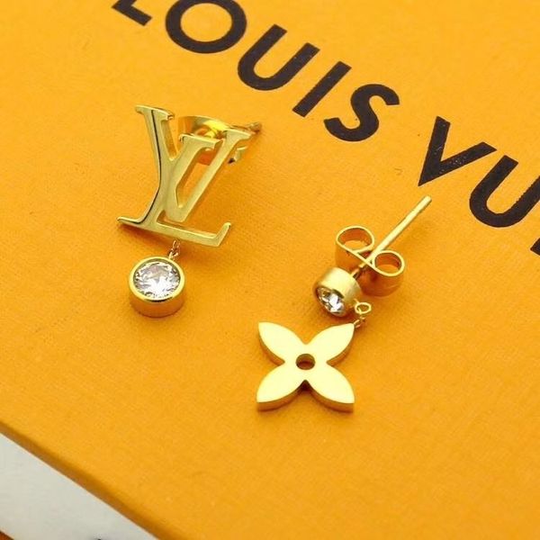 

Oscila & Candelabro fashionladies2019