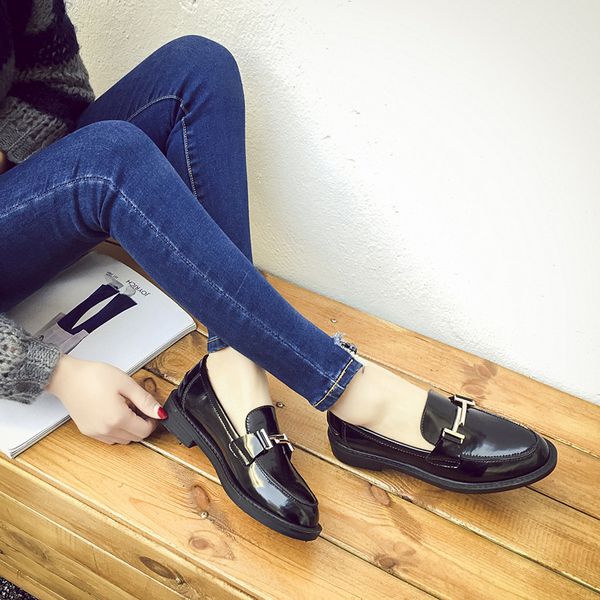 

2020 metal buckle decoration oxford shoes woman patent leather moccasins flats ladies girls casual loafers espadrilles creepers, Black