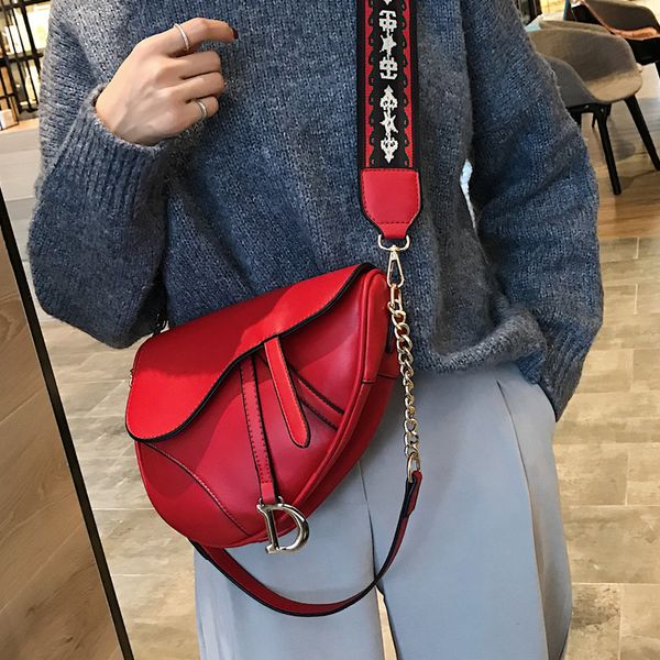 

2019 new women 039 bag fa hion chain handbag per onality joker wide houlder trap one houlder cro body mall bag