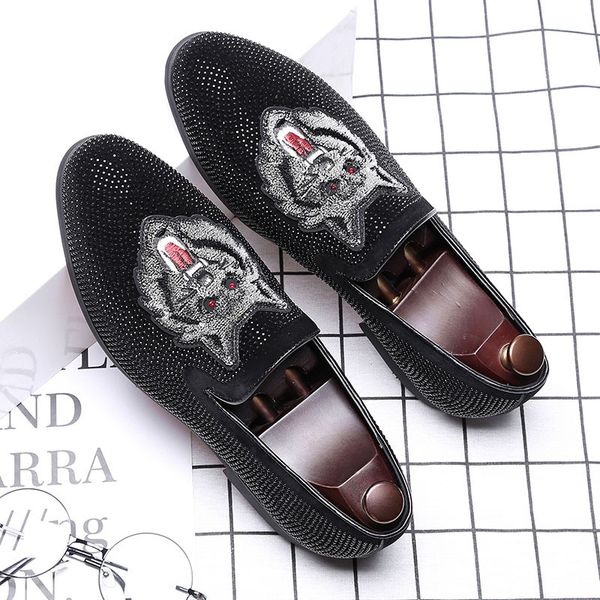

black spikes rivet shoes embroidery rhinestone glitter men loafers casual shoes party wedding dress men flats moccasins