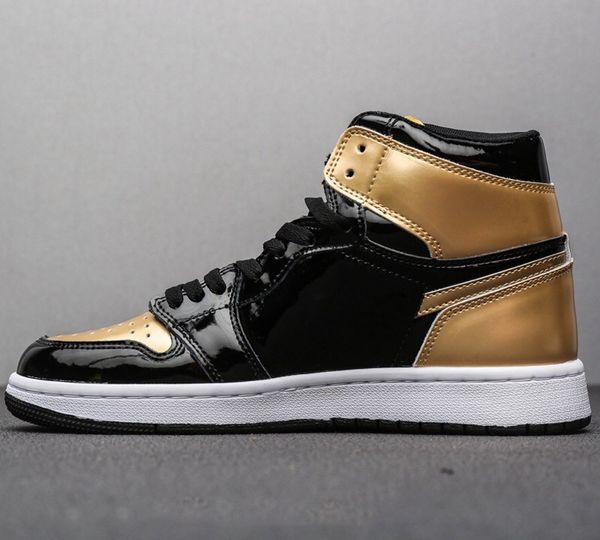 

mens basketball shoes black toe mid bred multi color 1 og homage to home chicago gold pine green designer sneaker, White;red