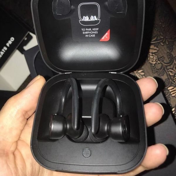

New power pro wirele earphone mini bluetooth headphone with charger box power di play tw wirele port head et drop hiping