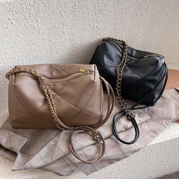 

2019 осень и зима новый стиль кожа pu прохладный моды ромба цепи плеча разносторонних женщин мешок