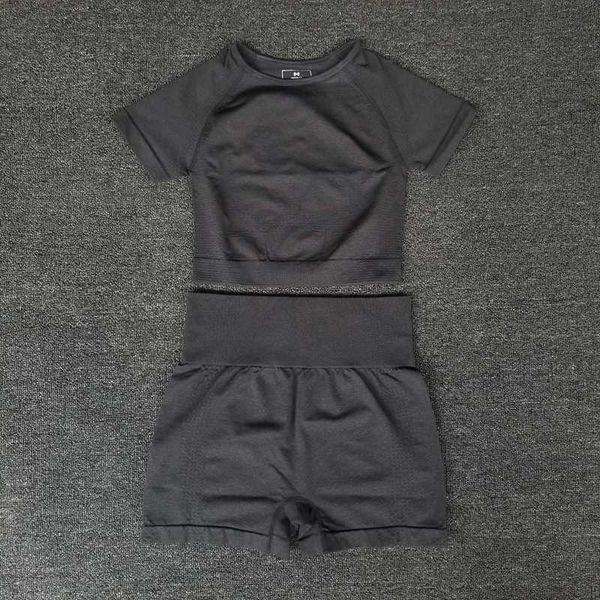 

seamless women yoga set crop short sleeve shirt fitness shorts workout clothes for women gym clothing yoga sport set