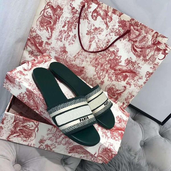 

2019 womens fashion open toe casual style blended fabrics flat mules lurex embroidered cotton slides slippers, Black