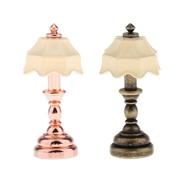 

1:12 dollhouse miniature table lamp doll house accessories house furniture desk light decor furniture toys( 2pieces,2 x 2 x 4cm
