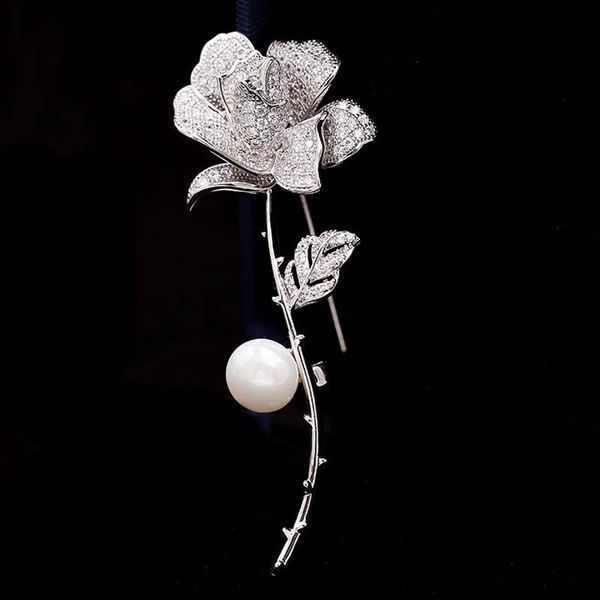 

red trees brand fashion classic rose flower brooches jewelry for women new year gift in box package high quality, Slivery;golden