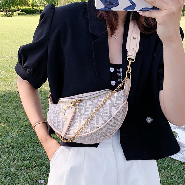 

ретро цепная кожаный мешок плеча женщин 2020 мода crossbody сумка женщины vintage pattern клатчи