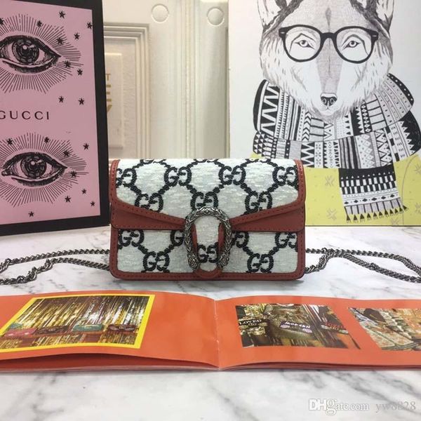 

2020 fashion luxury shoulder bag design shell bag luxury design handbag genuine leather metal chain model: 476432 a123