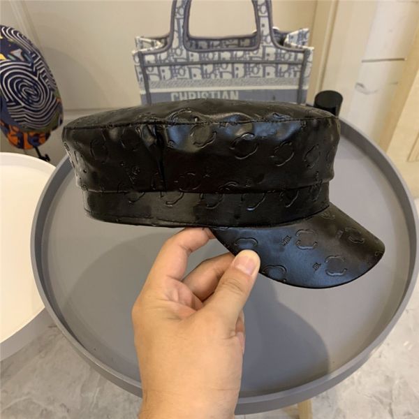 

2020 classic pu military cap leather newsboy hat fashion letter print pattern caps beret hats autumn and winter women men cap, Blue;gray