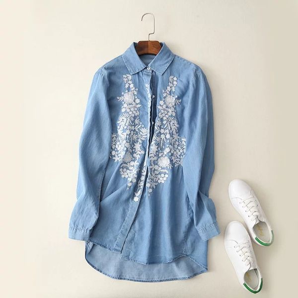 

2018 fashion day silk jeans, embroidery, long-sleeved single breasted, White