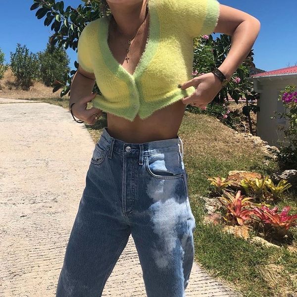 

woman short sleeve cropped sweater, White