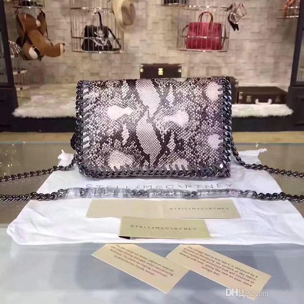 

hong kong wind messenger bags female retro trend shoulder bagy small party bag simple wild hand mini bag female chain bag