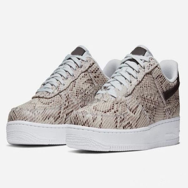 

2020 forced low snakeskin running shoes bq4424-100 women mens new designer sneakers trainers ones sports 1 des chaussures