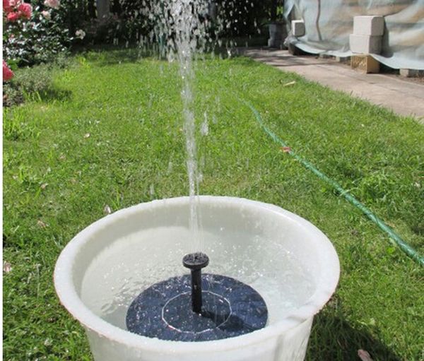 Attrezzature per l'irrigazione Energia solare 3 diverse teste di spruzzo Set di pompe per acqua Set di fontane da giardino Kit per laghetti Cascate Display per acqua NB0377