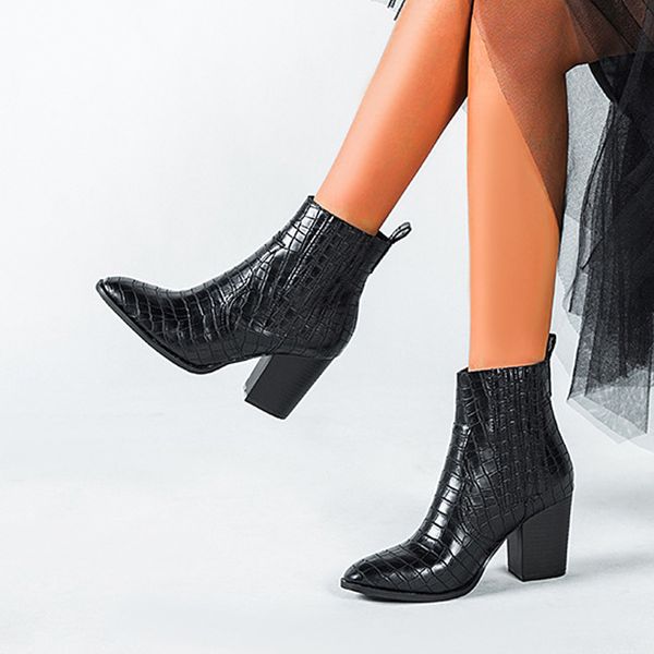 

2019 мотоцикл западные ковбойские сапоги женщины крокодиловый узор кожа короткие казаки высокие каблуки пастушка пинетки лодыжки ботас обувь, Black