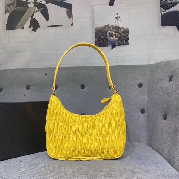 

doratang 2020 new desigin luxury nylon pleated nylon hobos bag handle bag colorful desigin style for women ing