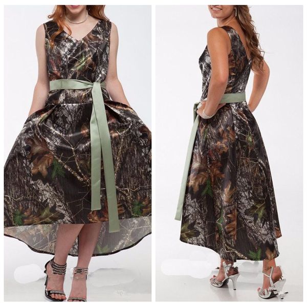 

2019 v-neck high low camo short bridesmaids dresses with ribbon vestidos de bridesmaid prom gowns sleeveless honor of maid camouflage, White;pink